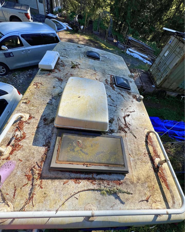 Full Trailer Interior and Exterior Cleaning – Mobile Service on Vancouver Island — Mr. Suds mobile detailing
